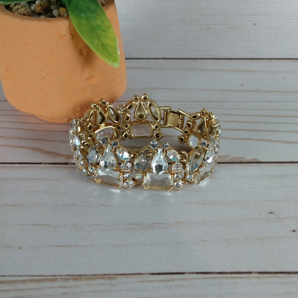 J. Crew Jewelry - J. Crew Glass Bead Bracelet